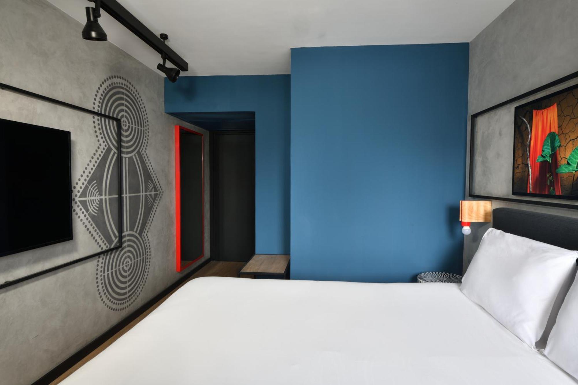 Ibis Abidjan Plateau Hotel Bagian luar foto