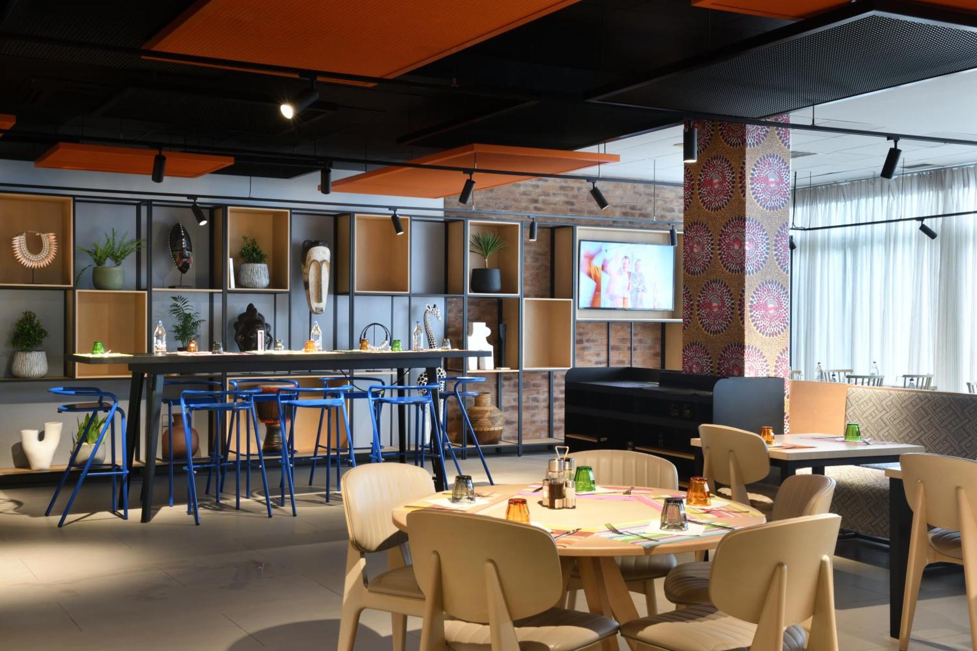 Ibis Abidjan Plateau Hotel Bagian luar foto